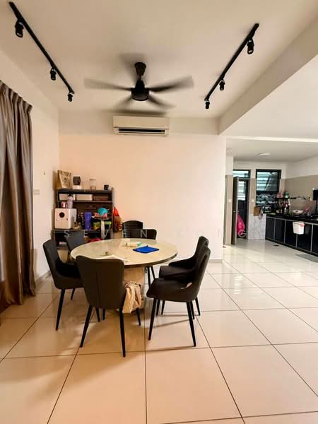 Rumah Teres 2 Tingkat untuk Dijual di Bandar Dato Onn (Tebrau) - Seven Kong - Dining Room - PropertyGuru.com.my