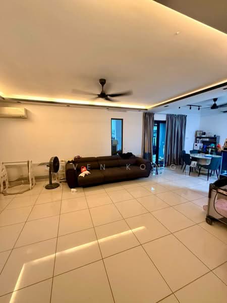 Rumah Teres 2 Tingkat untuk Dijual di Bandar Dato Onn (Tebrau) - Seven Kong - Living Room - PropertyGuru.com.my
