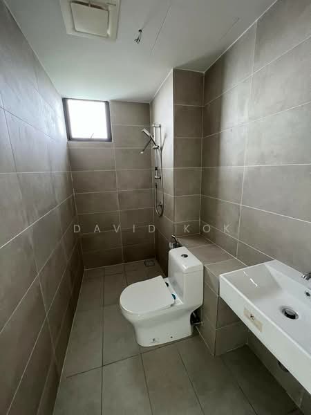 Servis Apartment untuk Dijual di The Glenz @ Glenmarie - David Kok - Bathroom - PropertyGuru.com.my