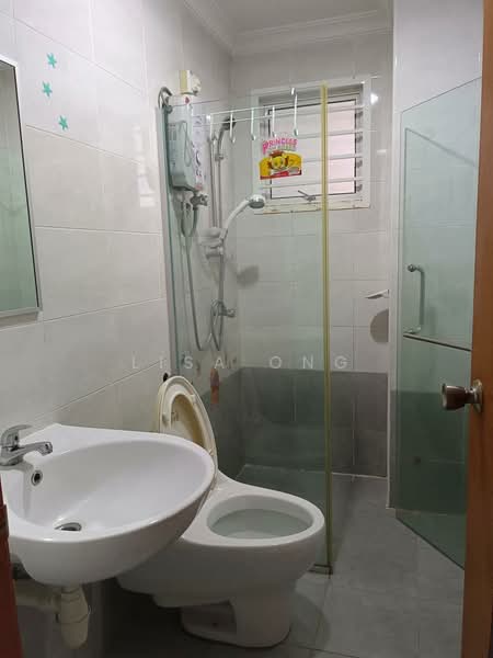 Apartment for Rent at Bukit Segambut Apartment - Lisa Ong - Bathroom - PropertyGuru.com.my