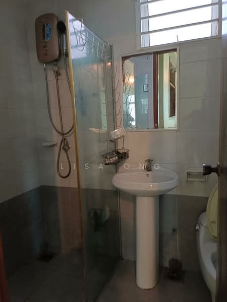 Apartment for Rent at Bukit Segambut Apartment - Lisa Ong - Bathroom - PropertyGuru.com.my
