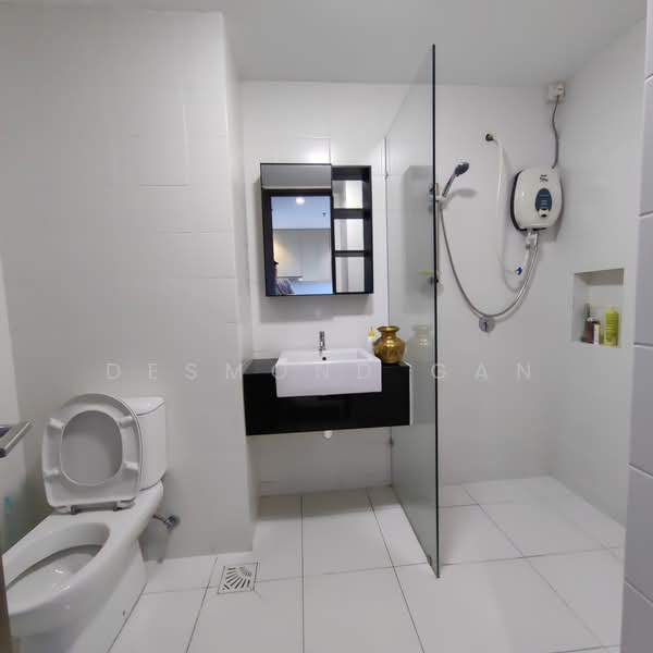 Servis Apartment untuk Disewa di Trefoil - Desmond Gan - Bathroom - PropertyGuru.com.my