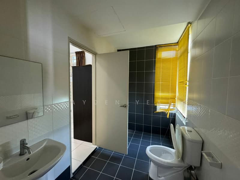 Condominium for Rent at 10 Island Resort - Jayden Yeap - PropertyGuru.com.my