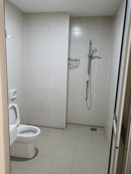 Servis Apartment untuk Dijual di Suria Jelutong - David Kok - Bathroom - PropertyGuru.com.my