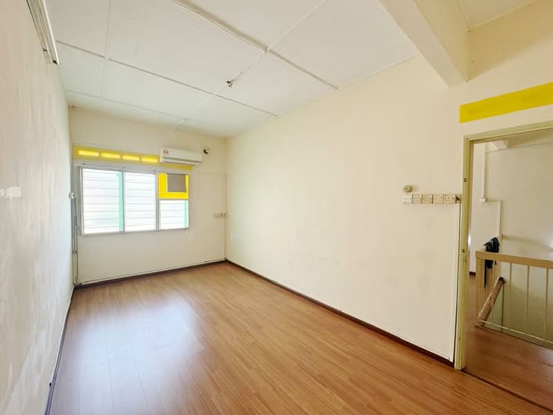 Rumah Teres 2 Tingkat untuk Dijual di Taman Midah (Cheras) - Y.H. Lee - Living Room - PropertyGuru.com.my