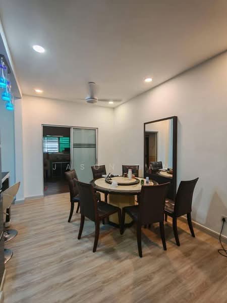 2-storey Terraced House for Sale in Taman Desa Cemerlang (Ulu Tiram) - Jason Tan - Dining Room - PropertyGuru.com.my