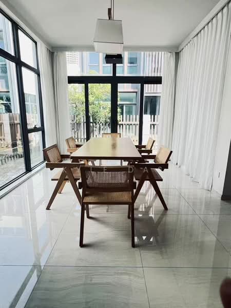 Cluster House for Rent in Forest City (Gelang Patah) - Kyle Das - Dining Room - PropertyGuru.com.my