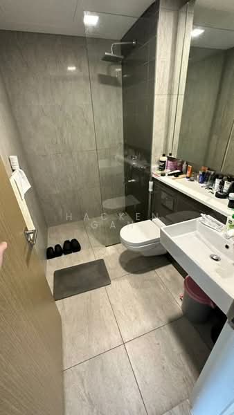Servis Apartment untuk Disewa di Cantara Residences - Hacken Gan - Bathroom - PropertyGuru.com.my