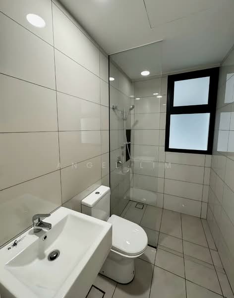 Servis Apartment untuk Dijual di Duta Park Residences - Angel Lim - Bathroom - PropertyGuru.com.my