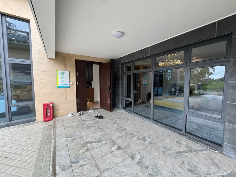 Twin Villa for Sale in Forest City (Gelang Patah) - Kyle Das - Entrance - PropertyGuru.com.my