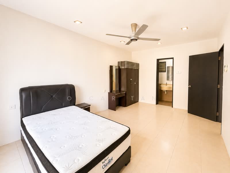 Kondominium untuk Disewa di Platinum Lake PV 12 - Oscar Tan - Bedroom - PropertyGuru.com.my