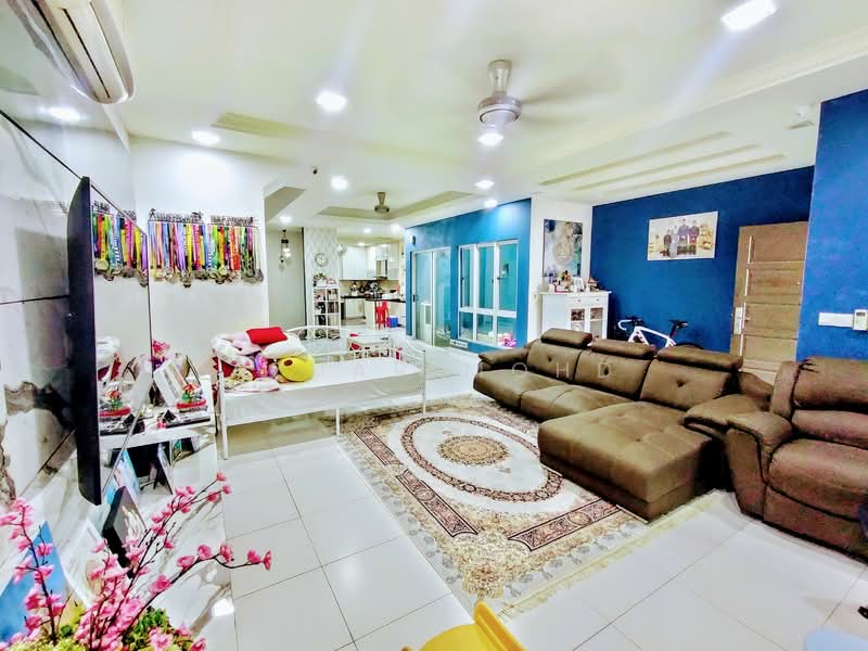 2-storey Terraced House for Sale in Denai Alam (Shah Alam) - Azhar Mohd - Living Room - PropertyGuru.com.my