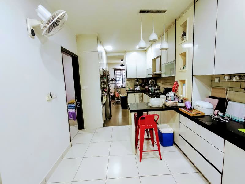 2-storey Terraced House for Sale in Denai Alam (Shah Alam) - Azhar Mohd - Kitchen - PropertyGuru.com.my