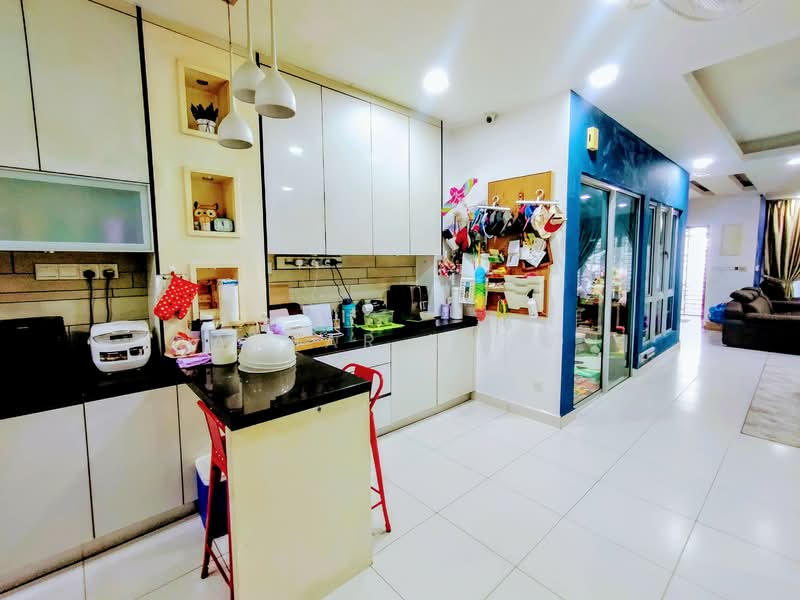 2-storey Terraced House for Sale in Denai Alam (Shah Alam) - Azhar Mohd - Kitchen - PropertyGuru.com.my