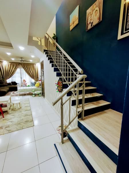 2-storey Terraced House for Sale in Denai Alam (Shah Alam) - Azhar Mohd - Living Room - PropertyGuru.com.my