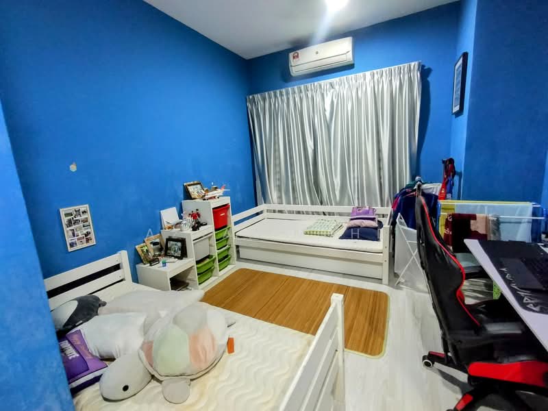 2-storey Terraced House for Sale in Denai Alam (Shah Alam) - Azhar Mohd - Bedroom - PropertyGuru.com.my