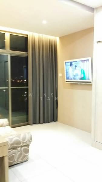 Servis Apartment untuk Dijual di Palazio - Winson Tan - Living Room - PropertyGuru.com.my
