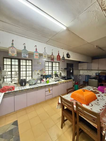 Rumah Teres 2 Tingkat untuk Dijual di Taman Desa Tebrau (Tebrau) - June Tseng - Kitchen - PropertyGuru.com.my