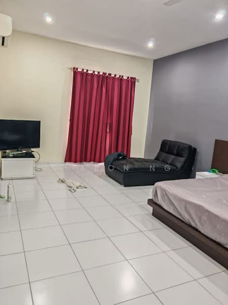 Rumah Teres 2 Tingkat untuk Dijual di Setia Tropika (Johor Bahru) - Sharon Ng - Bedroom - PropertyGuru.com.my