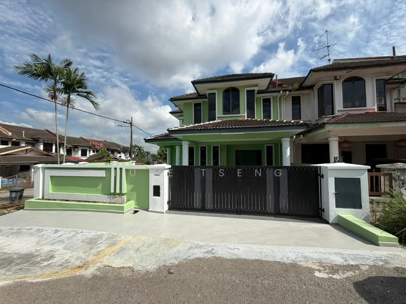 2-storey Terraced House for Sale in Bandar Seri Alam (Masai) - June Tseng - Exterior - PropertyGuru.com.my
