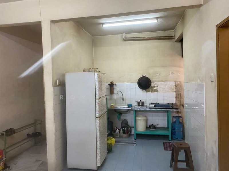 Pangsapuri untuk Dijual di Sri Anggerik 1 - Roy Choong - Kitchen - PropertyGuru.com.my