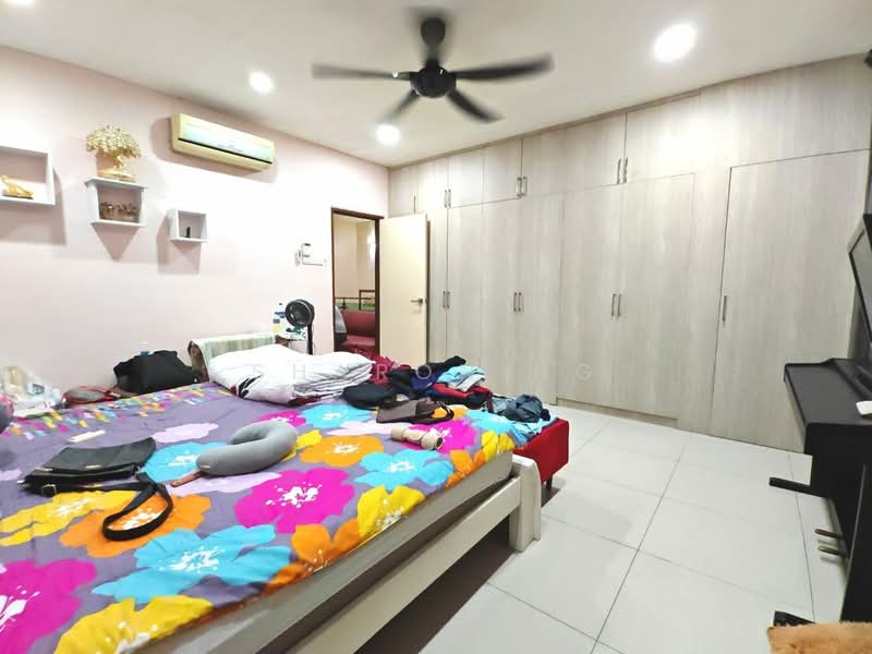 Rumah Teres 2 Tingkat untuk Dijual di Taman Desa Tebrau (Tebrau) - Sharon Ng - Bedroom - PropertyGuru.com.my