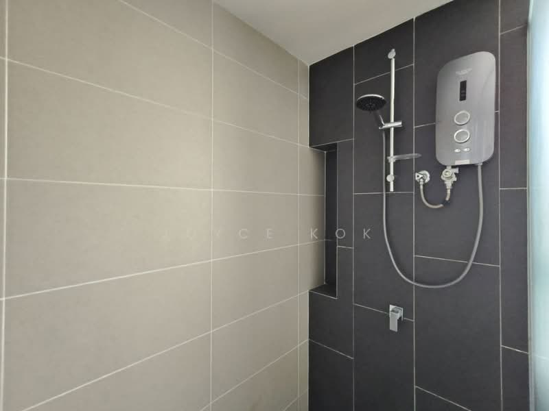 Rumah Teres 3 Tingkat untuk Dijual di Tanjong Duabelas (Selangor) - Joyce Kok - Bathroom - PropertyGuru.com.my