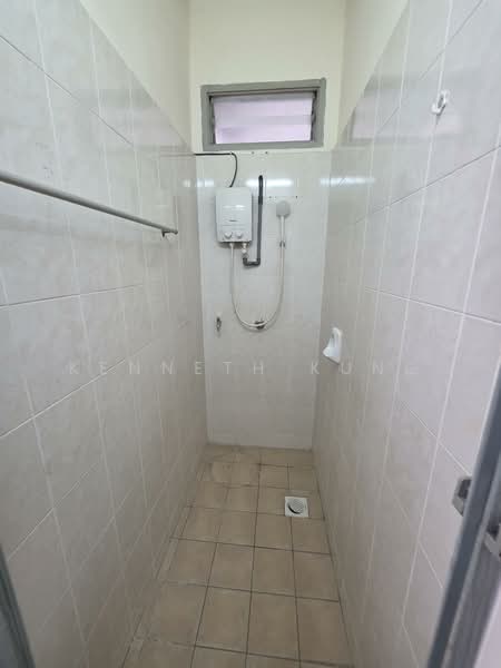 Apartment for Sale at Permai Jaya - Kenneth Kung - Bathroom - PropertyGuru.com.my