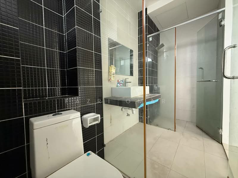 Semi-Detached House for Sale in Setia Ecohill (Semenyih) - Fazri Omar - Bathroom - PropertyGuru.com.my