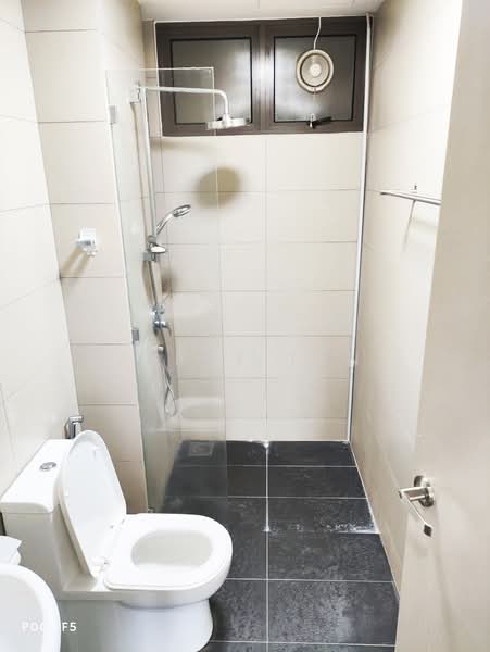 Kondominium untuk Disewa di Skycube - Jerry Tan - Bathroom - PropertyGuru.com.my
