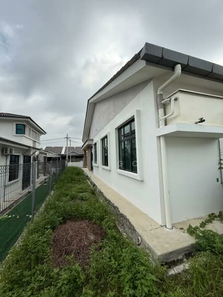 Rumah Berkembar untuk Dijual di Alor Gajah (Melaka) - Min Goh - PropertyGuru.com.my