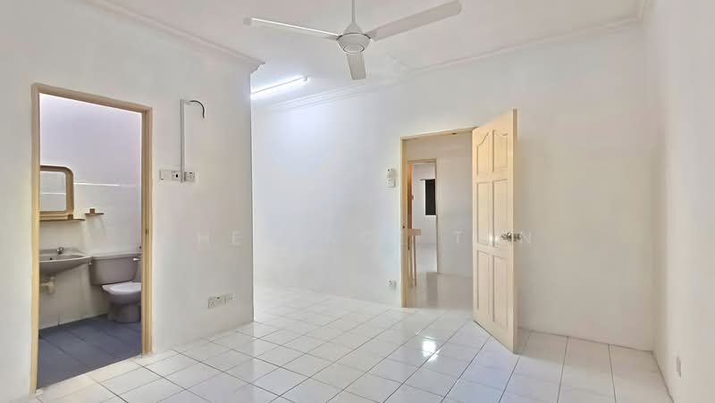 2-storey Terraced House for Sale in BANDAR PUCHONG JAYA (Puchong) - Cherence Tan - Bathroom - PropertyGuru.com.my