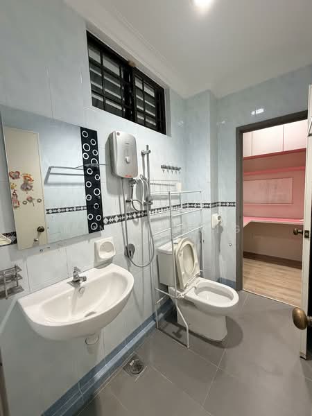 2-storey Terraced House for Sale in Bayan Lepas (Penang) - Nina Teong - Bathroom - PropertyGuru.com.my