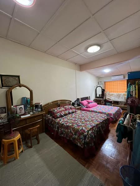 Semi-Detached House for Sale in Taman Munsyi Ibrahim (Johor Bahru) - Sharon Ng - Bedroom - PropertyGuru.com.my