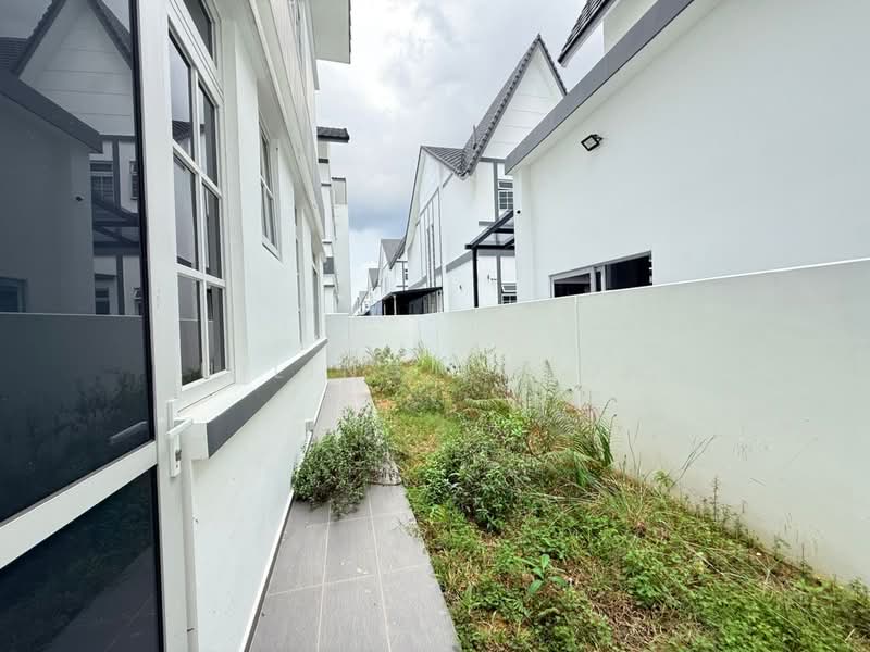 Rumah Berkembar untuk Dijual di Taman Ekoflora (Johor Bahru) - Huiling Cheong - PropertyGuru.com.my