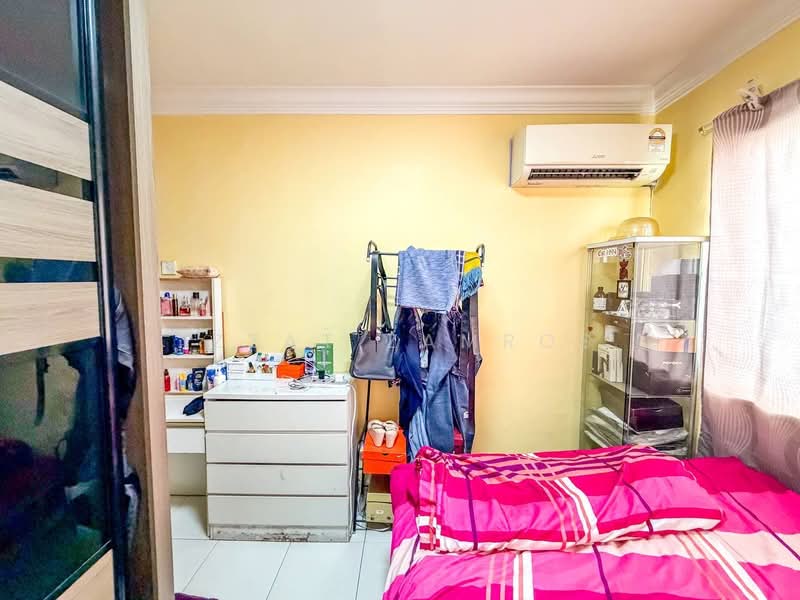 Pangsapuri untuk Dijual di Mutiara Apartment - Izzat Zamros - PropertyGuru.com.my