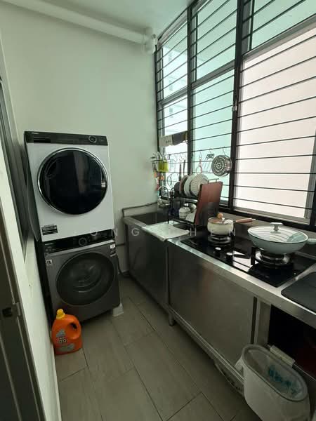 Service Residence for Sale at SKS Habitat - Jong Chen - Kitchen - PropertyGuru.com.my