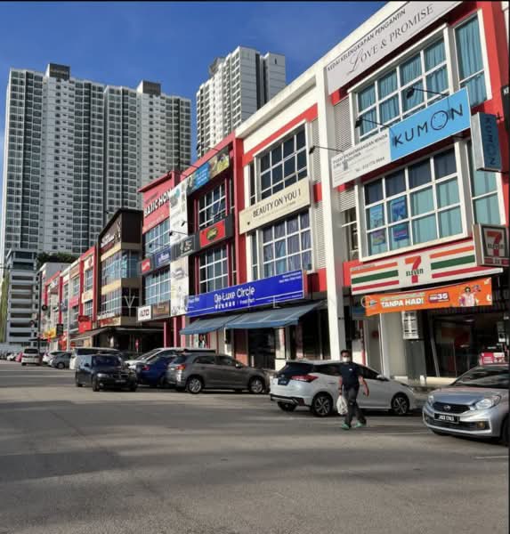Kedai untuk Dijual di Taman Mount Austin (Tebrau) - Veekie Ng - Exterior - PropertyGuru.com.my