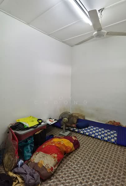 Rumah Flat untuk Dijual di Sri Mewah (Kampung Aman 1) - Roy Choong - Bedroom - PropertyGuru.com.my