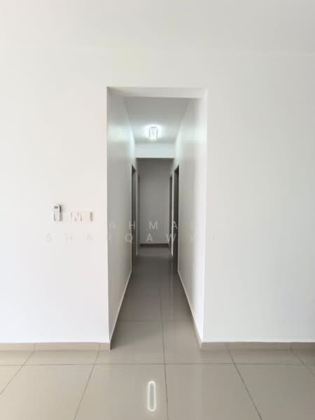 Kondominium untuk Disewa di Residensi Dutamas Dahlia - Ahmad Sharqawwi Abdul Kapor - Corridor - PropertyGuru.com.my