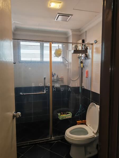 2.5-storey Terraced House for Sale in Taman Buana Perdana (Petaling Jaya) - Soon Jie Chua - Bathroom - PropertyGuru.com.my