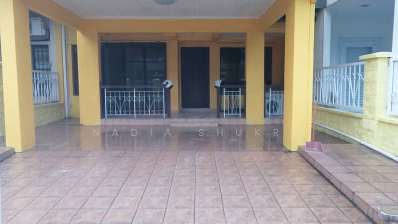 2-storey Terraced House for Rent in Bukit Jelutong (Shah Alam) - Nadia Shukri - PropertyGuru.com.my