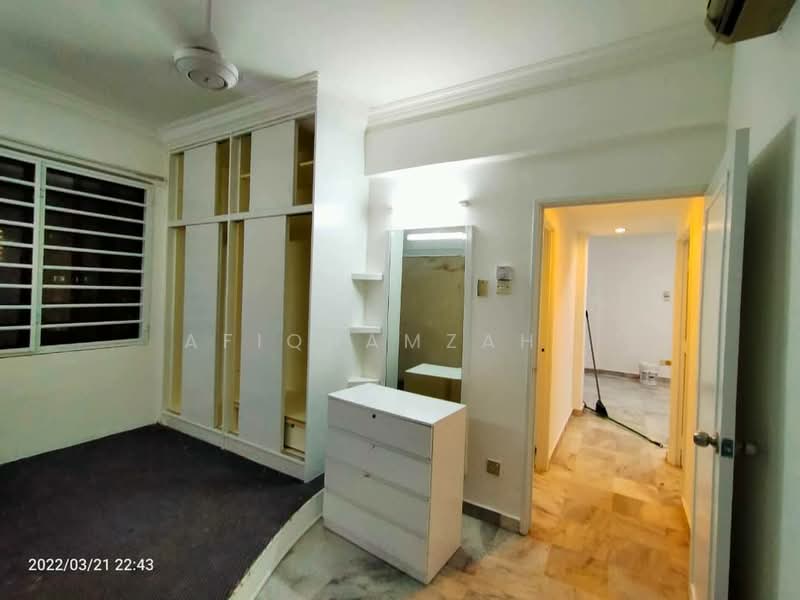 Apartment for Rent at Pangsapuri Ria Apartment C (Ruby Tower) - AfiqHamzah . - Bedroom - PropertyGuru.com.my