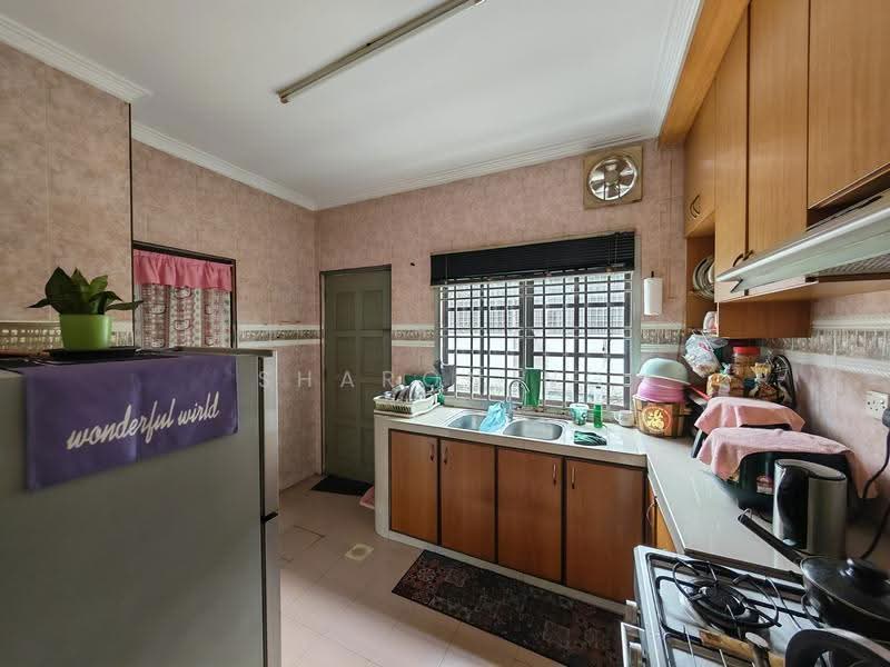 2-storey Terraced House for Sale in Bukit Indah (Iskandar Puteri (Nusajaya)) - Sharon Ng - Kitchen - PropertyGuru.com.my