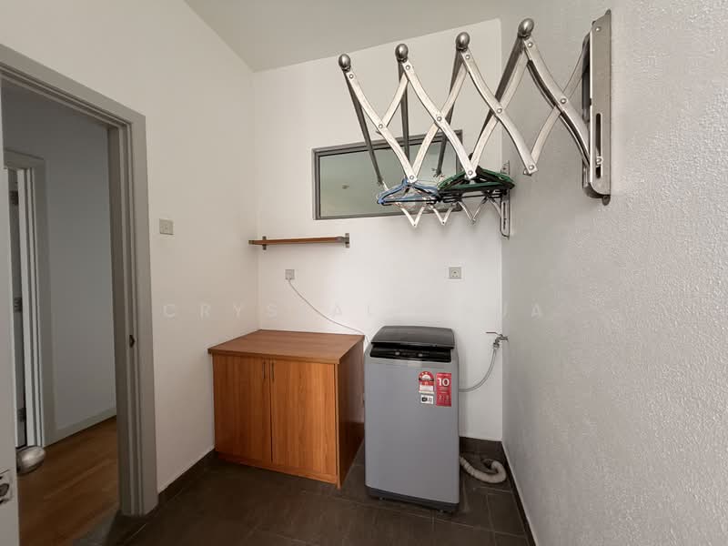3-storey Terraced House for Rent in Desa Parkcity (Kuala Lumpur) - Crystal Chua - Laundry Yard - PropertyGuru.com.my