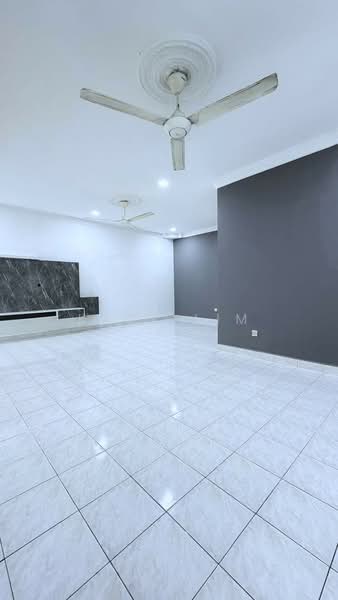 Rumah Teres 2 Tingkat untuk Dijual di Taman Mutiara Rini (Skudai) - Karl Lim - Living Room - PropertyGuru.com.my
