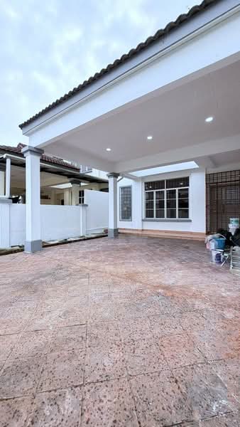 Rumah Teres 2 Tingkat untuk Dijual di Taman Mutiara Rini (Skudai) - Karl Lim - Exterior - PropertyGuru.com.my