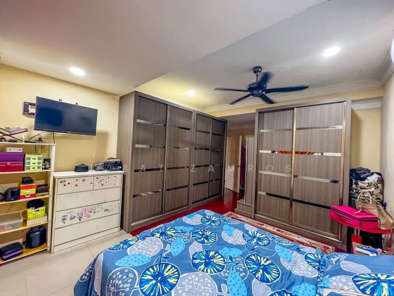 2.5-storey Terraced House for Sale in Taman Equine (Seri Kembangan) - Izzat Zamros - PropertyGuru.com.my