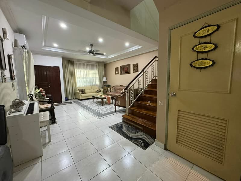 2-storey Terraced House for Sale in Taman Impian Emas (Skudai) - Jason Tan - Living Room - PropertyGuru.com.my