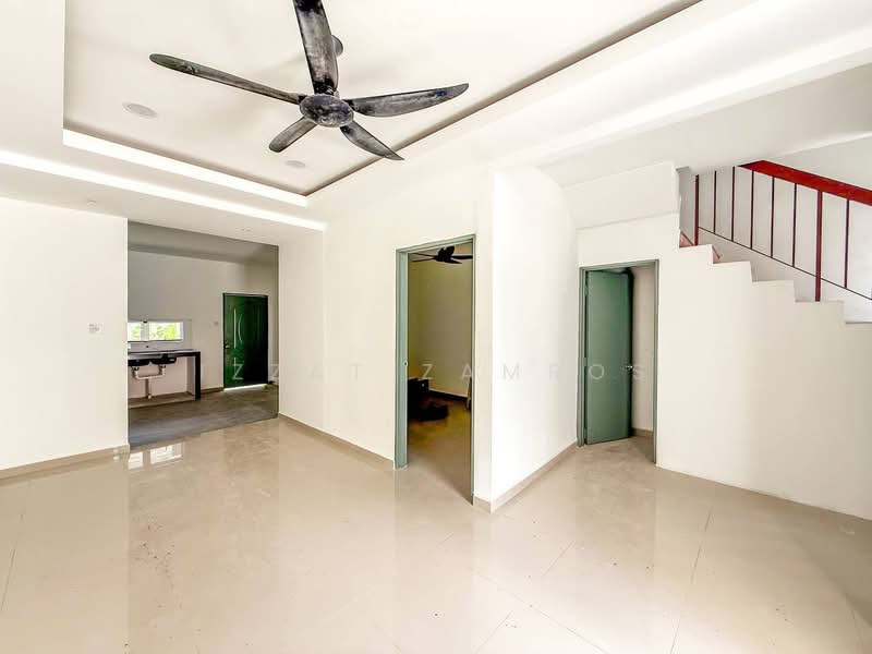 2-storey Terraced House for Sale in Bukit Sentosa (Rawang) - Izzat Zamros - PropertyGuru.com.my